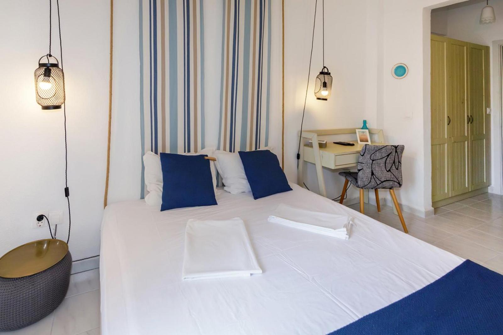 Appartamento Nikiti Seafront Blue Esterno foto